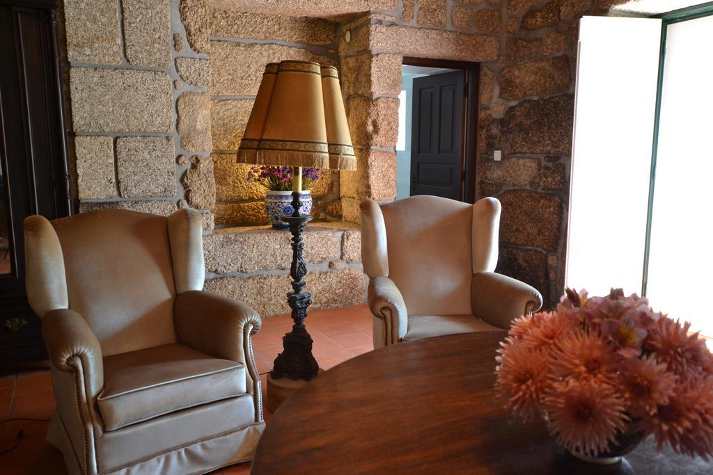 Casa Do Ribeiro Bed & Breakfast Guimaraes Bagian luar foto